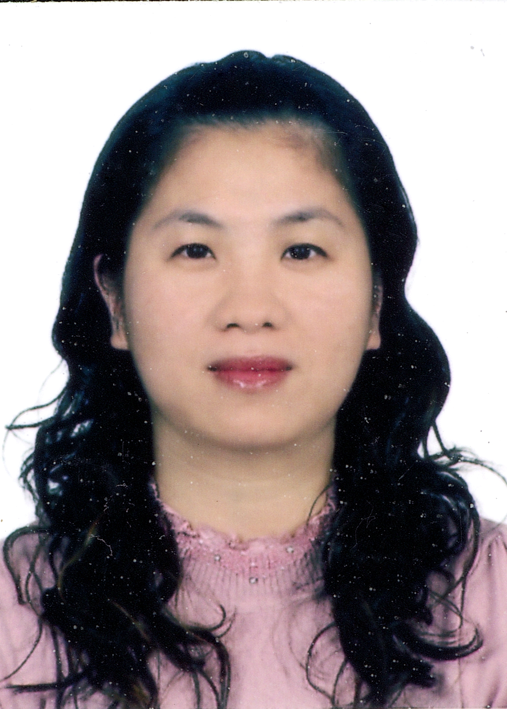 <p>
	<span style="font-size:12px;">九月份~個人優良<br />
	宜蘭單位 胡鶴薴 經理</span></p>
